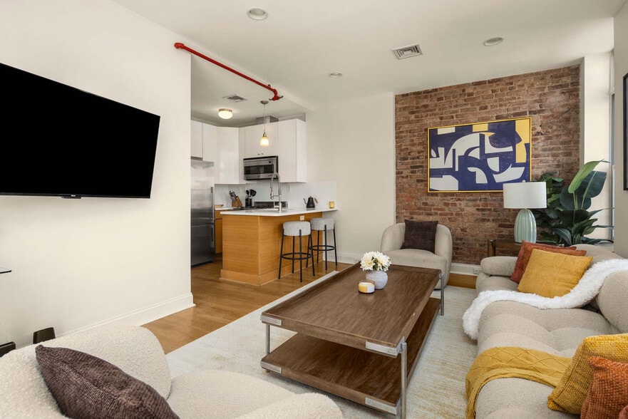 Building Photo - 140 Broadway-SI ID1298277P