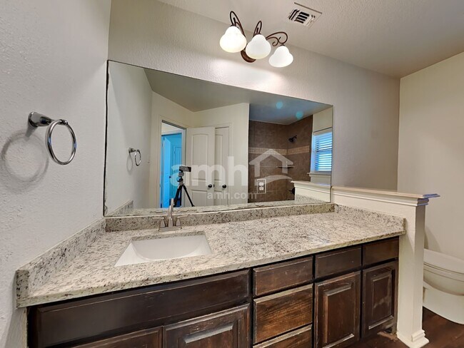 Building Photo - 101 Westend Ln