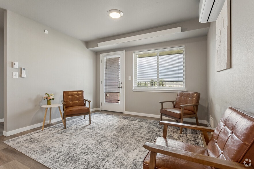 2BR, 2BA - 830SF - Living Room - Sagebrush Flats