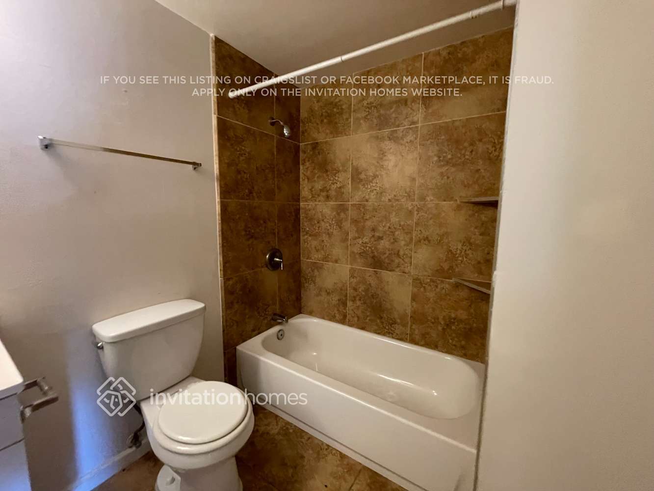 Building Photo - 5540 W Berkeley Rd