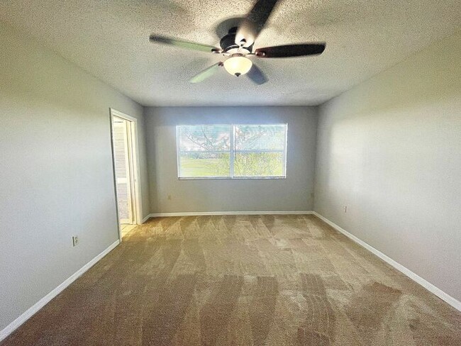 Building Photo - WEDGEFIELD GOLF COURSE VILLA