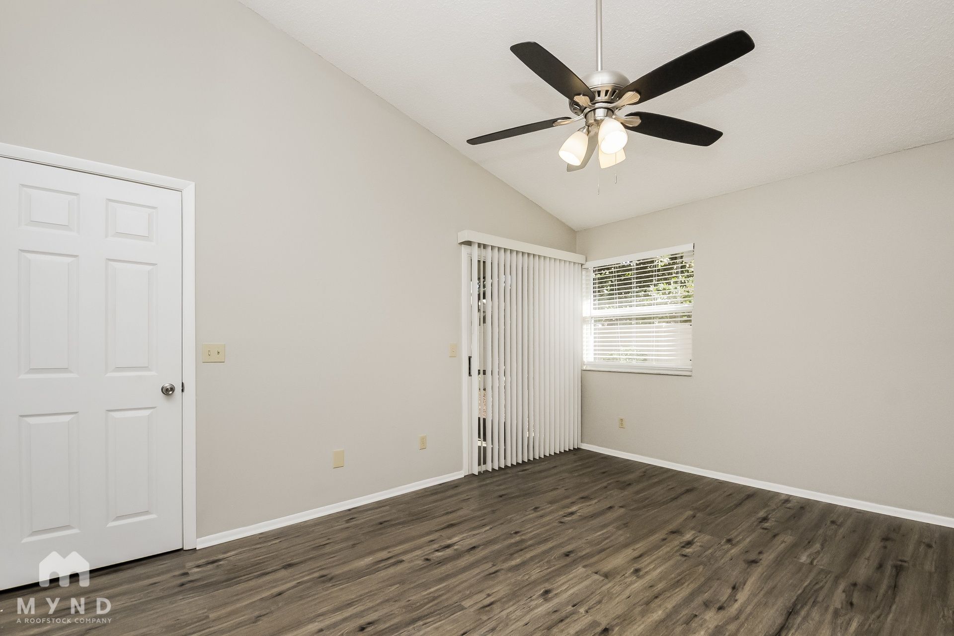 Building Photo - 2800 Falling Tree Cir