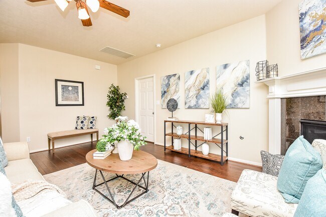 Building Photo - 26302 Sandahl Ct