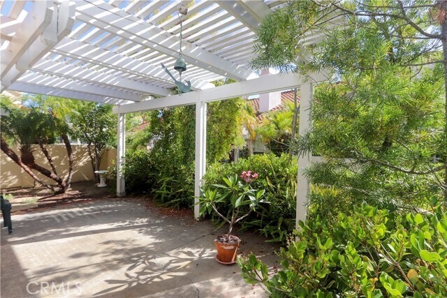 Building Photo - 21576 San Lorenzo