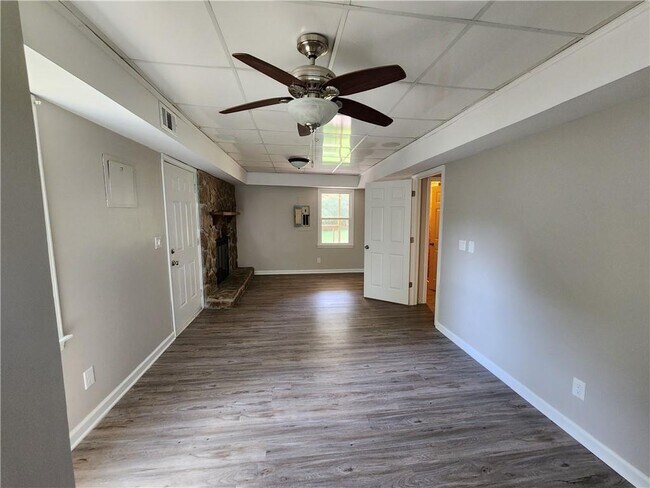 Building Photo - 3140 Kipling Dr