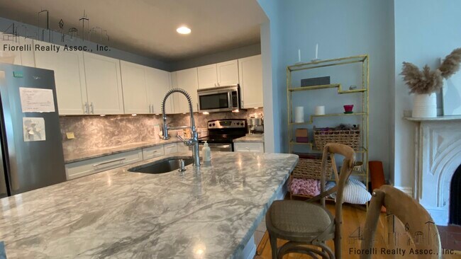 Building Photo - 7 Dwight St