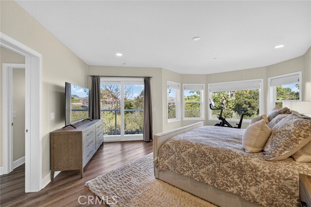 Building Photo - 214 Avenida Montalvo