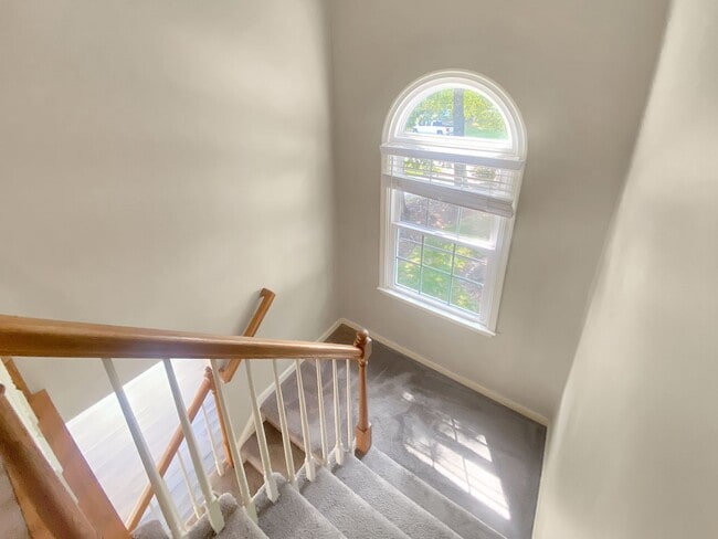 Building Photo - Spacious 4 Bedroom Home in Pebble Creek!
