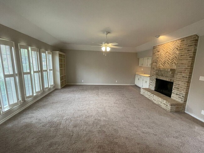 Building Photo - 3 br, 2 bath House - 1714 Eagle Point