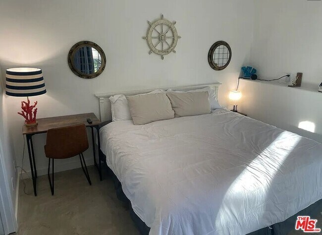 Building Photo - 3320 Two Tree Ave