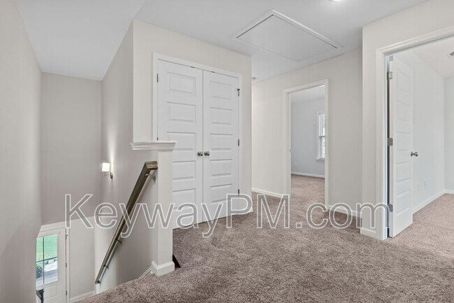 Building Photo - 2074 Limerick Ct