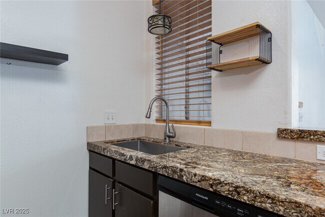 Building Photo - 4960 Harrison Dr
