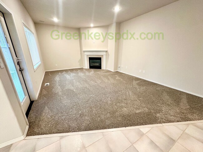 Building Photo - Gorgeous 4-Bedroom, 2.5-Bathroom House in Beaverton