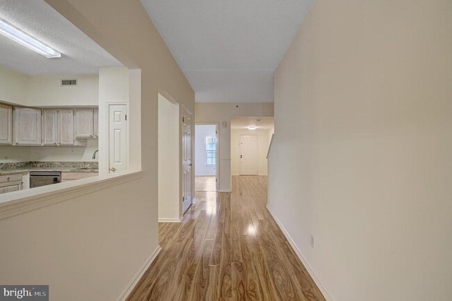 Building Photo - 6146 Main St