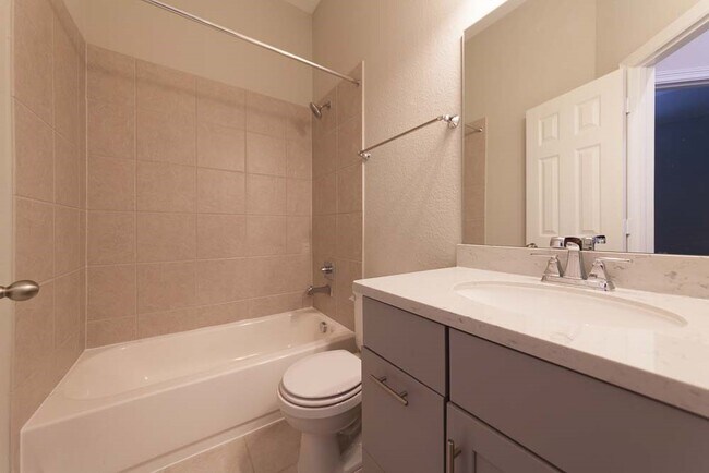 Building Photo - 22138 Grand Mist Dr