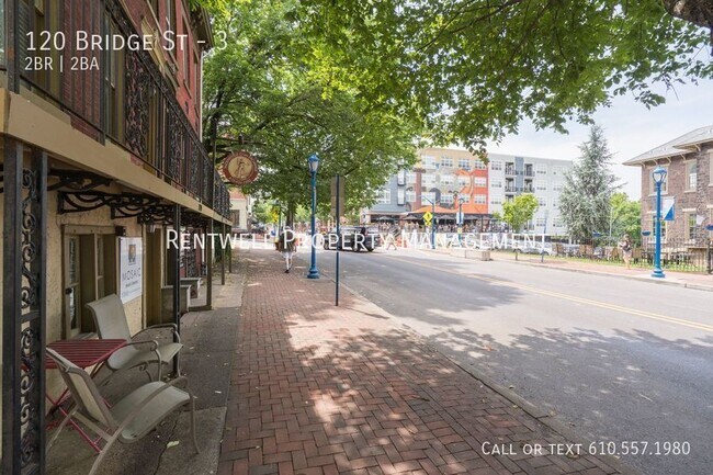 Building Photo - 120 Bridge St