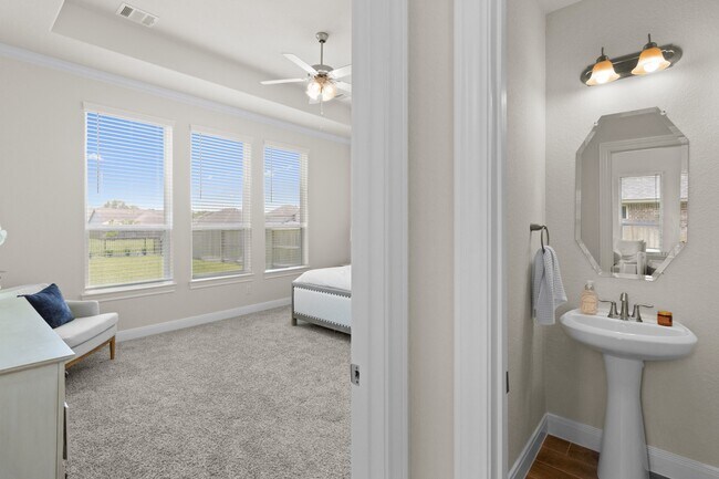 Building Photo - 12114 Champion's Frst Dr