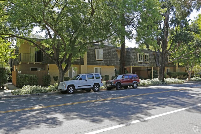 Building Photo - 2300-2306 G St