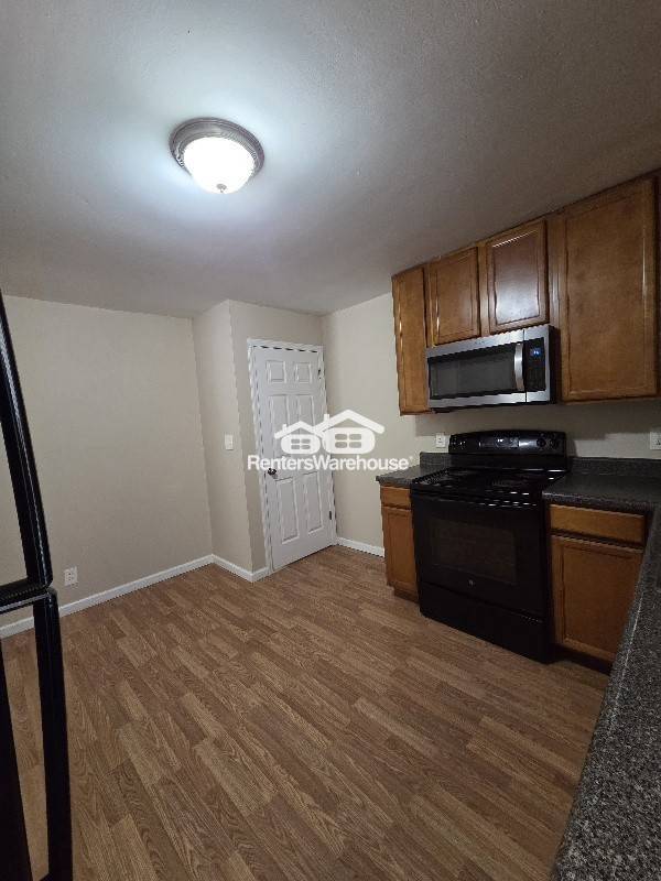 Building Photo - 3104 Wheaton Ave