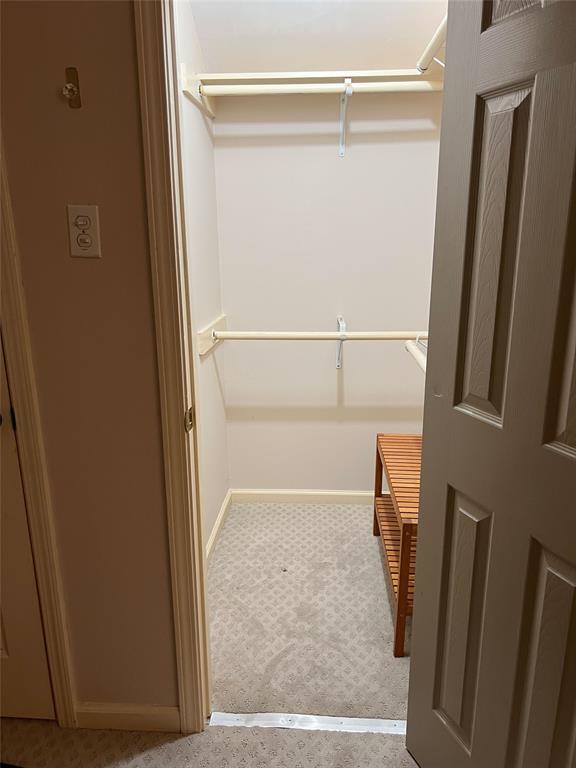 Building Photo - 2535 N MacGregor Way