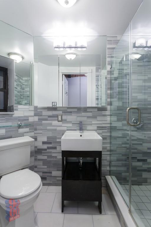 Building Photo - 248 Mott St