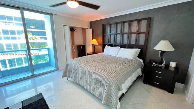 Building Photo - 9401 Collins Ave