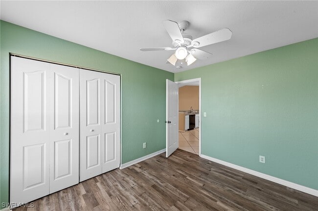 Building Photo - 841 SE 8th Terrace