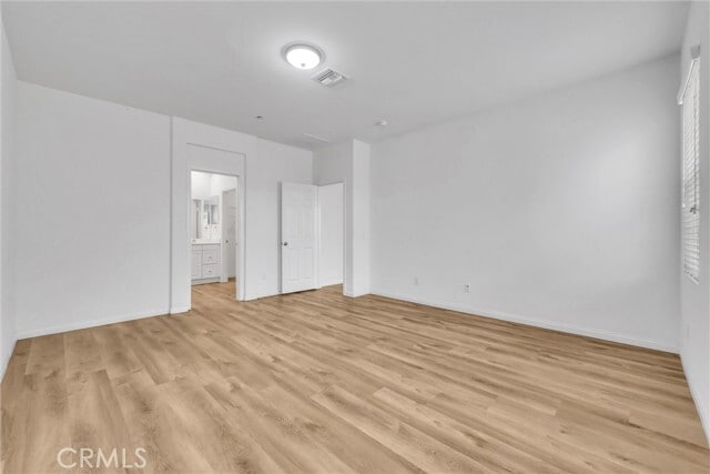 Building Photo - 3359 S Myrtle Dr