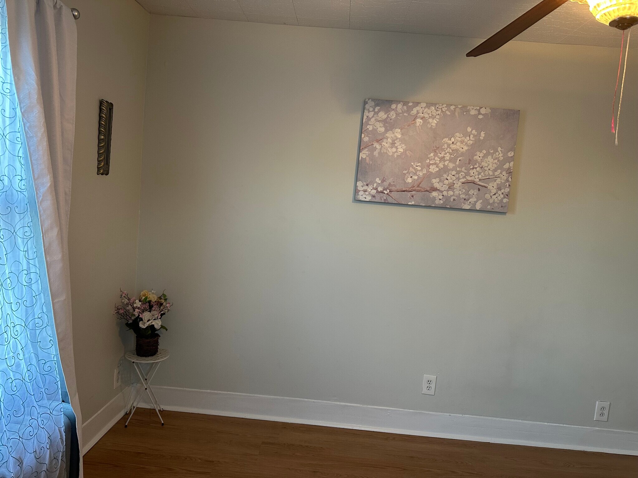 Building Photo - 269 N 1st Ave