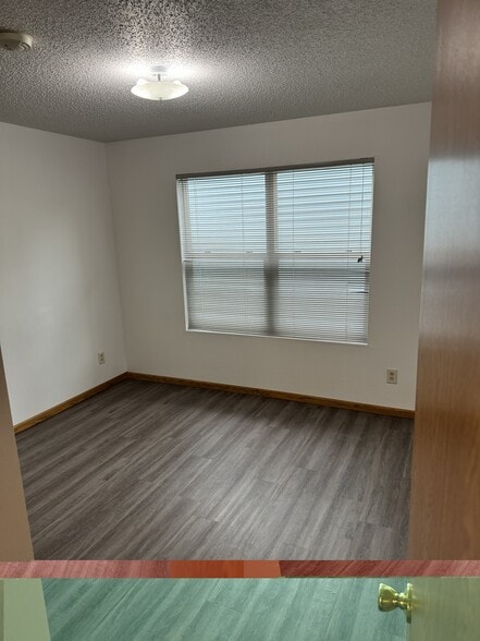 Building Photo - 2161 Sunnyslope Dr