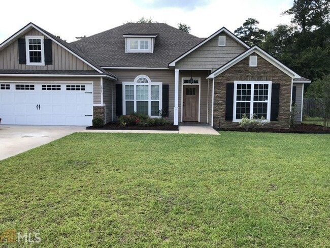 Primary Photo - Modern Elegance in Valdosta: Spacious 4BR/...