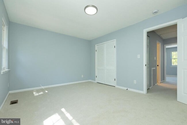 Building Photo - 13640 Deerwater Dr