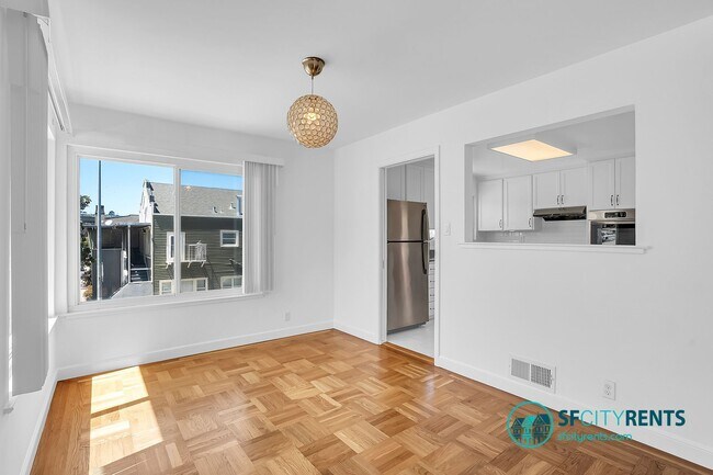 Building Photo - Silver Terrace: Updated Single Family Home...