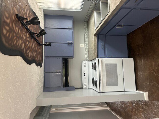 Building Photo - 705 Wilkinson Blvd