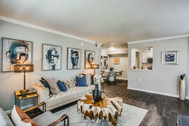 Building Photo - Medical Center Apartments - Super Deal!