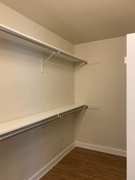 Building Photo - 1036 Persimmon Dr