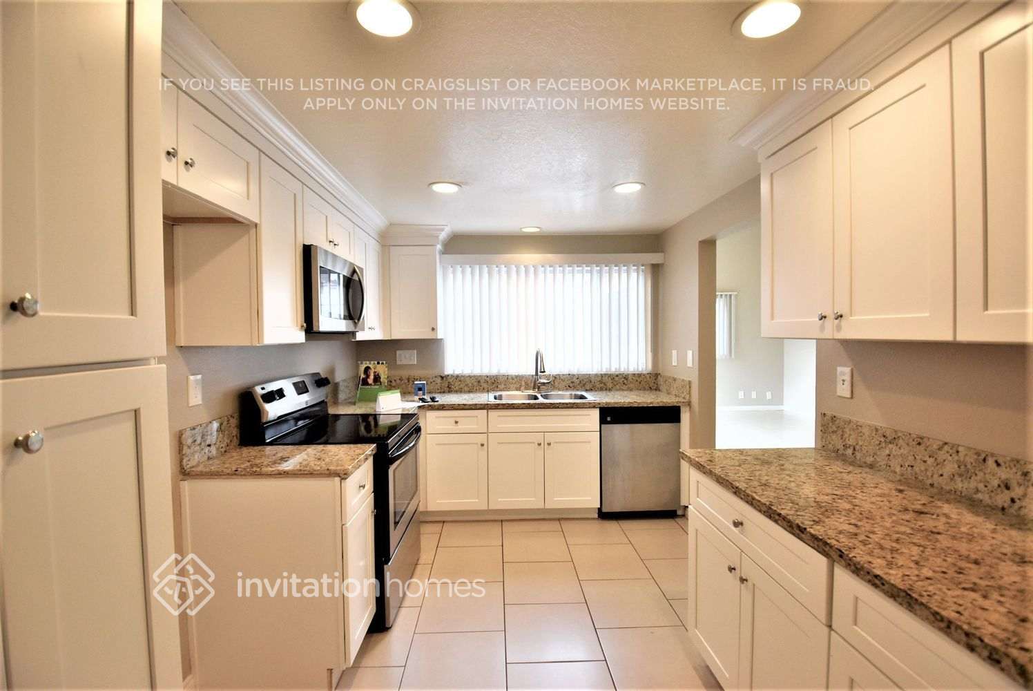 Building Photo - 1500 W Alexis Ave