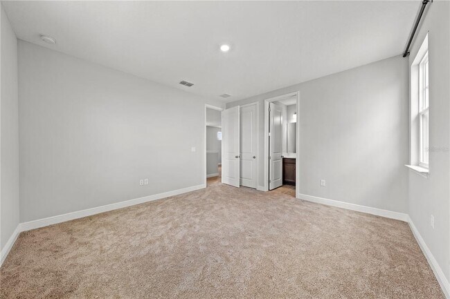 Building Photo - 10657 Marconi Ave