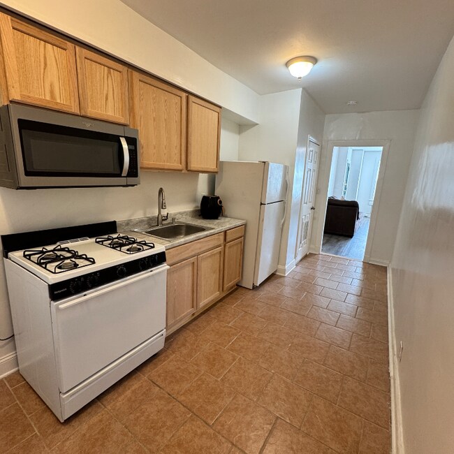 Building Photo - 441 Manor Pl NW