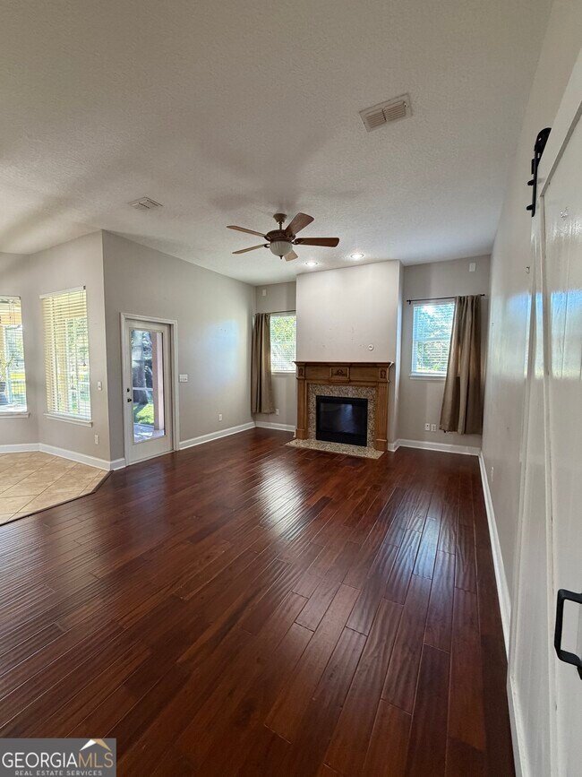 Building Photo - 108 Heron's Nest Cir