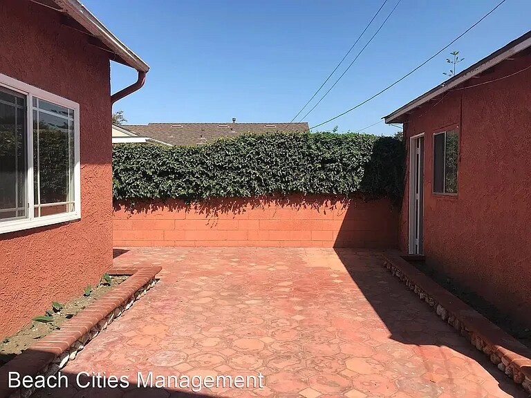 Building Photo - 4733 Levelside Ave