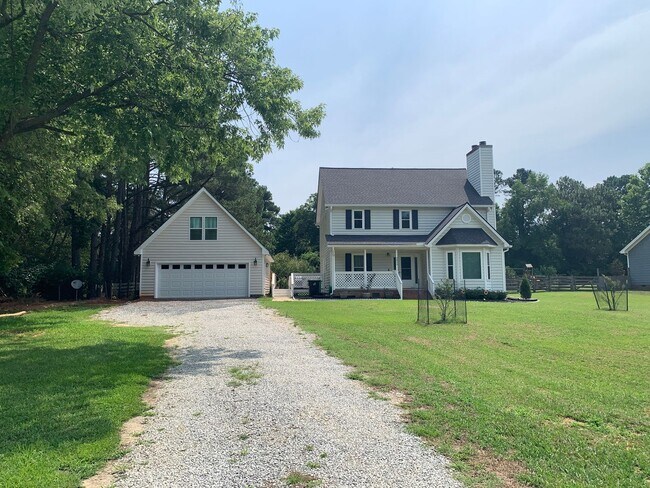 Building Photo - Fantastic Renovated Residence, Large Yard,...