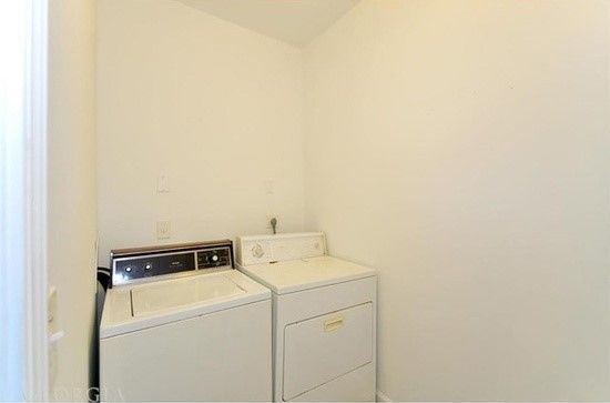 Building Photo - 1035 Moreland Ave.