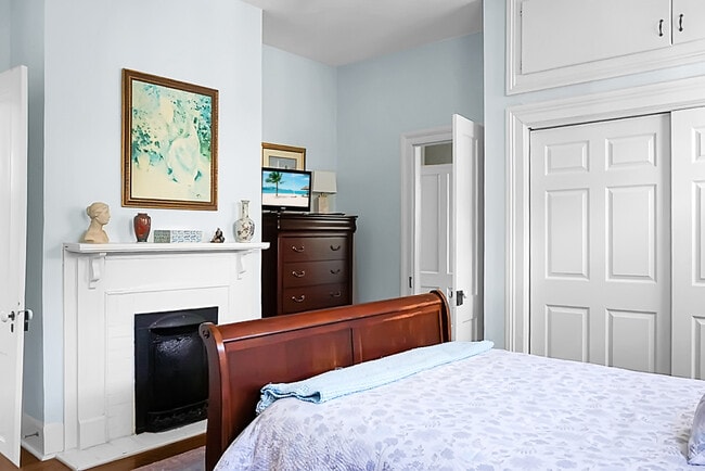 Building Photo - 6 Wentworth St