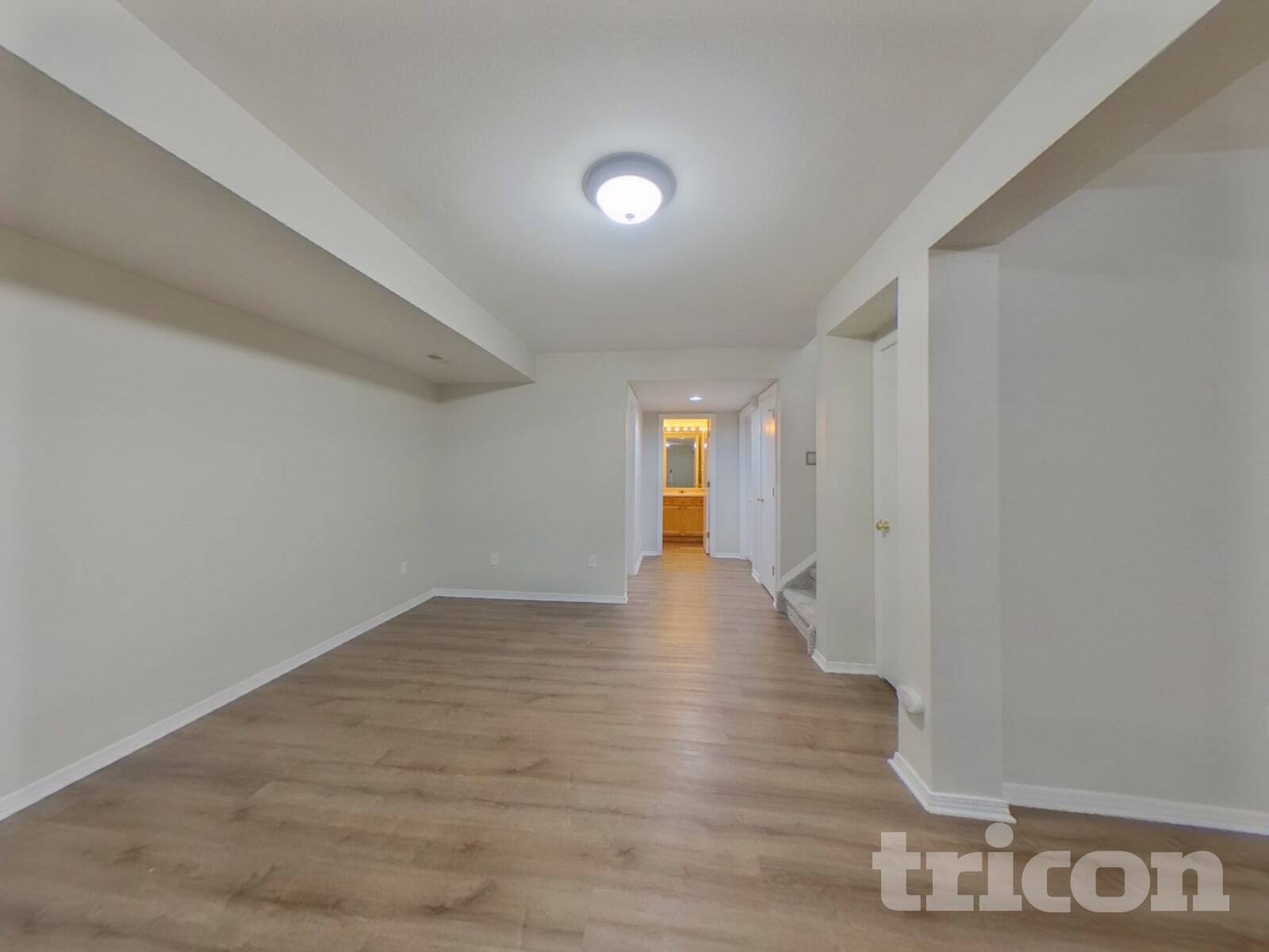 Building Photo - 8095 Oliver Rd