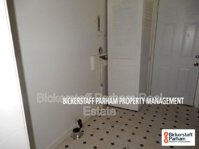 Building Photo - 4017 Trask Dr