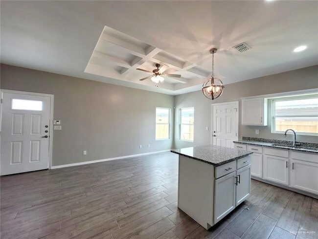 Building Photo - 14 14th St