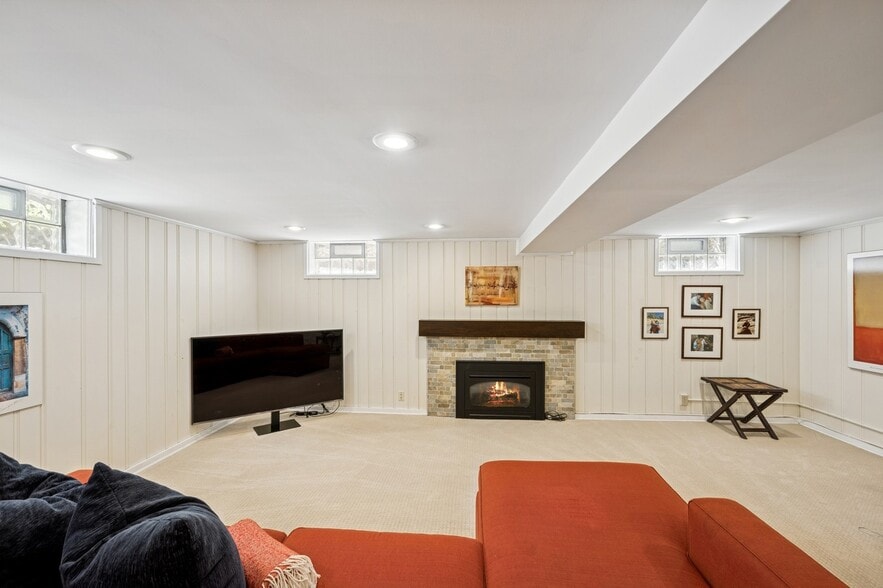 Family room - 5249 Abbott Ave S