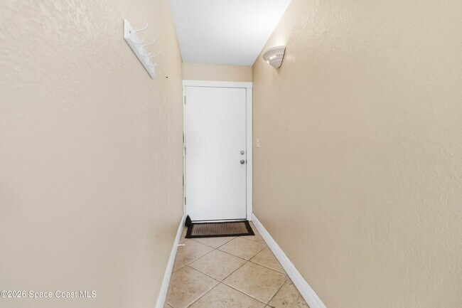 Building Photo - 3600 Ocean Beach Blvd