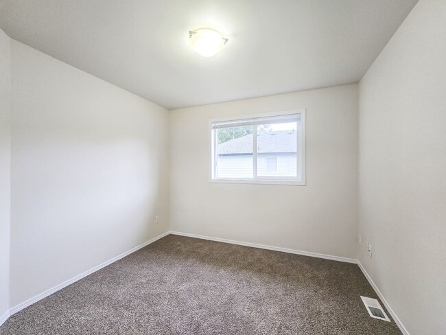 Building Photo - Updated 4BD Home in Gleneagle